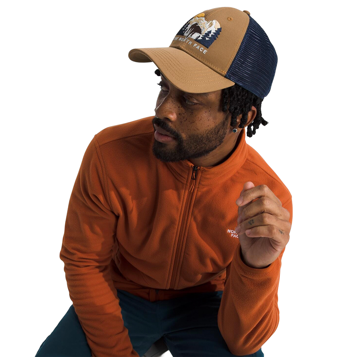 Gorra Embroid Muder Trucker para unisex color café